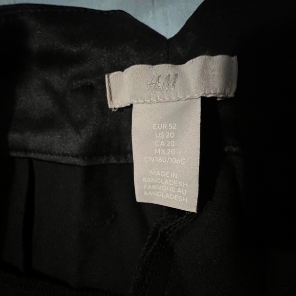 H&M WOMENS SIZE 20 BLACK PLEATED TUXEDO PANTS  SATIN STRIPE + WAISTBAND - Picture 3 of 13